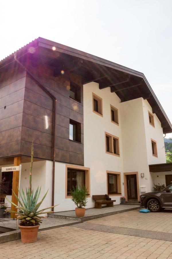 Ferienwohnung Haus Ganeu Gaschurn Exterior foto