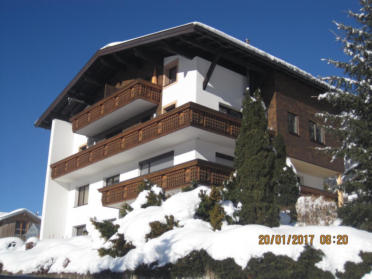 Ferienwohnung Haus Ganeu Gaschurn Exterior foto
